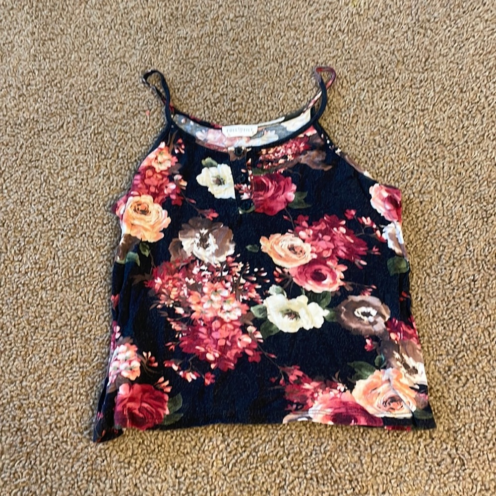 Tillys floral print top